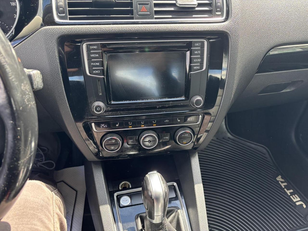 2017 Volkswagen Jetta Wolfburg Edition (A6) 4dr Sedan Photo