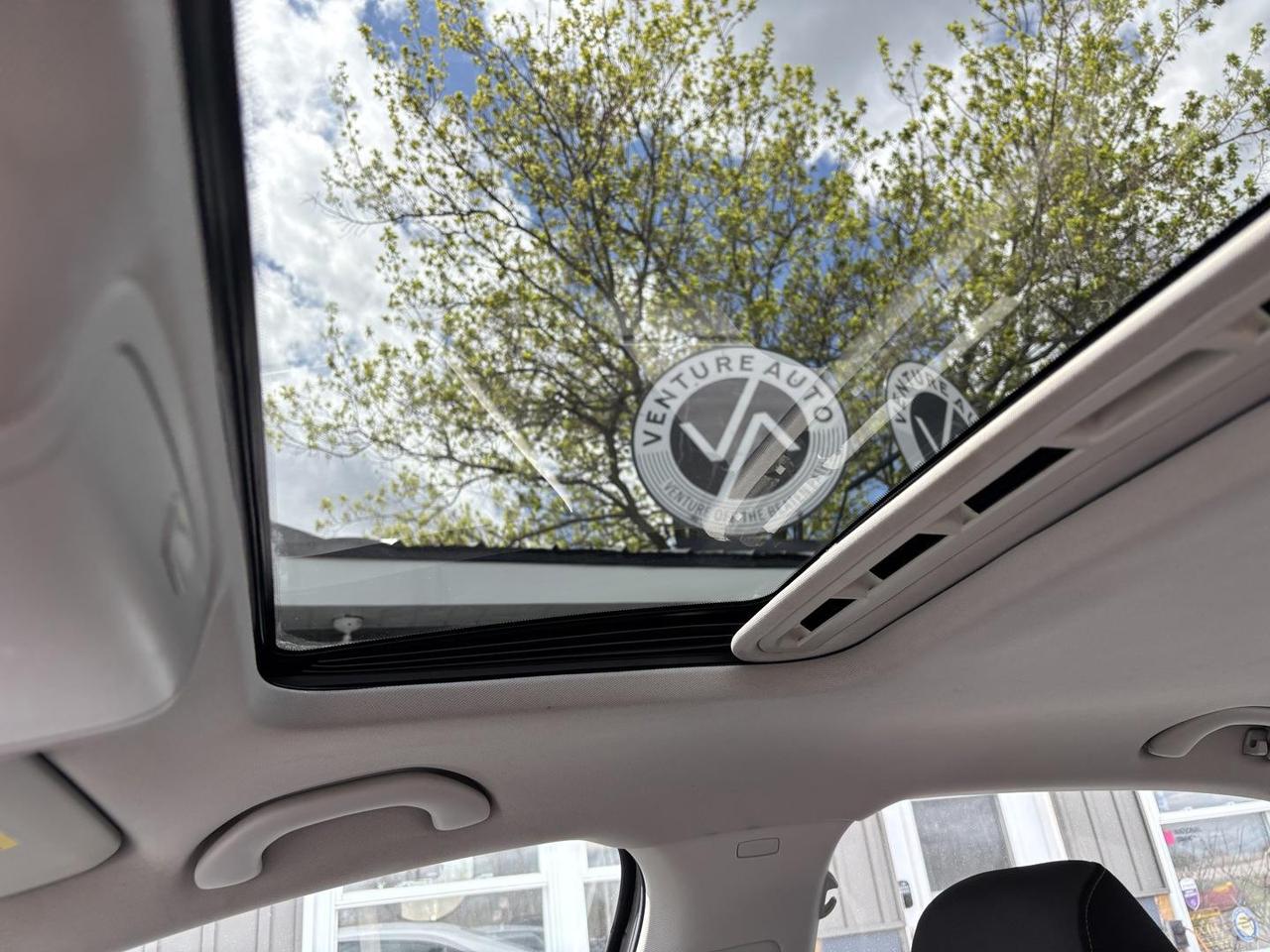 2017 Volkswagen Jetta Wolfburg Edition (A6) 4dr Sedan Photo