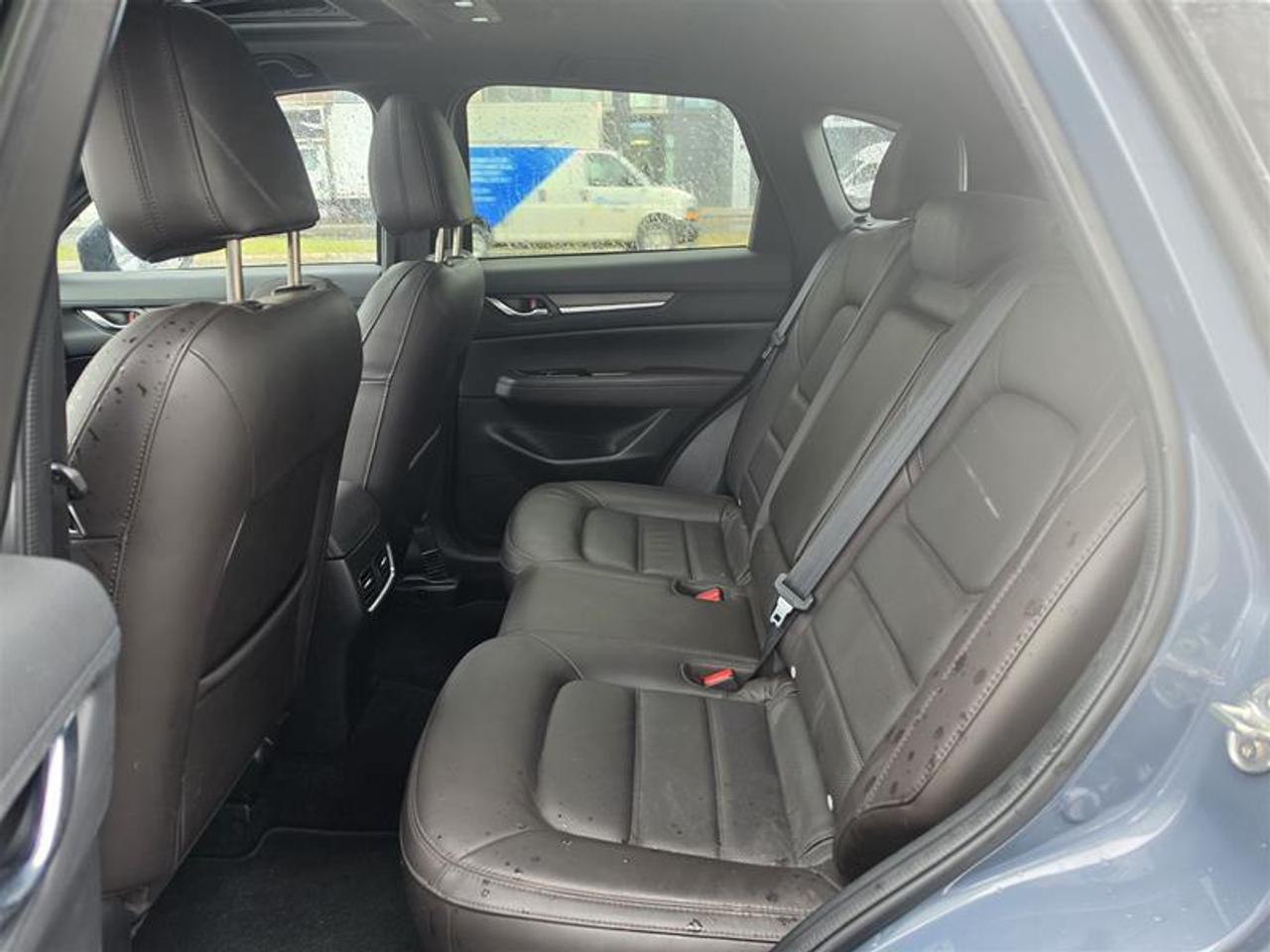 2023 Mazda CX-5 Signature AWD Photo