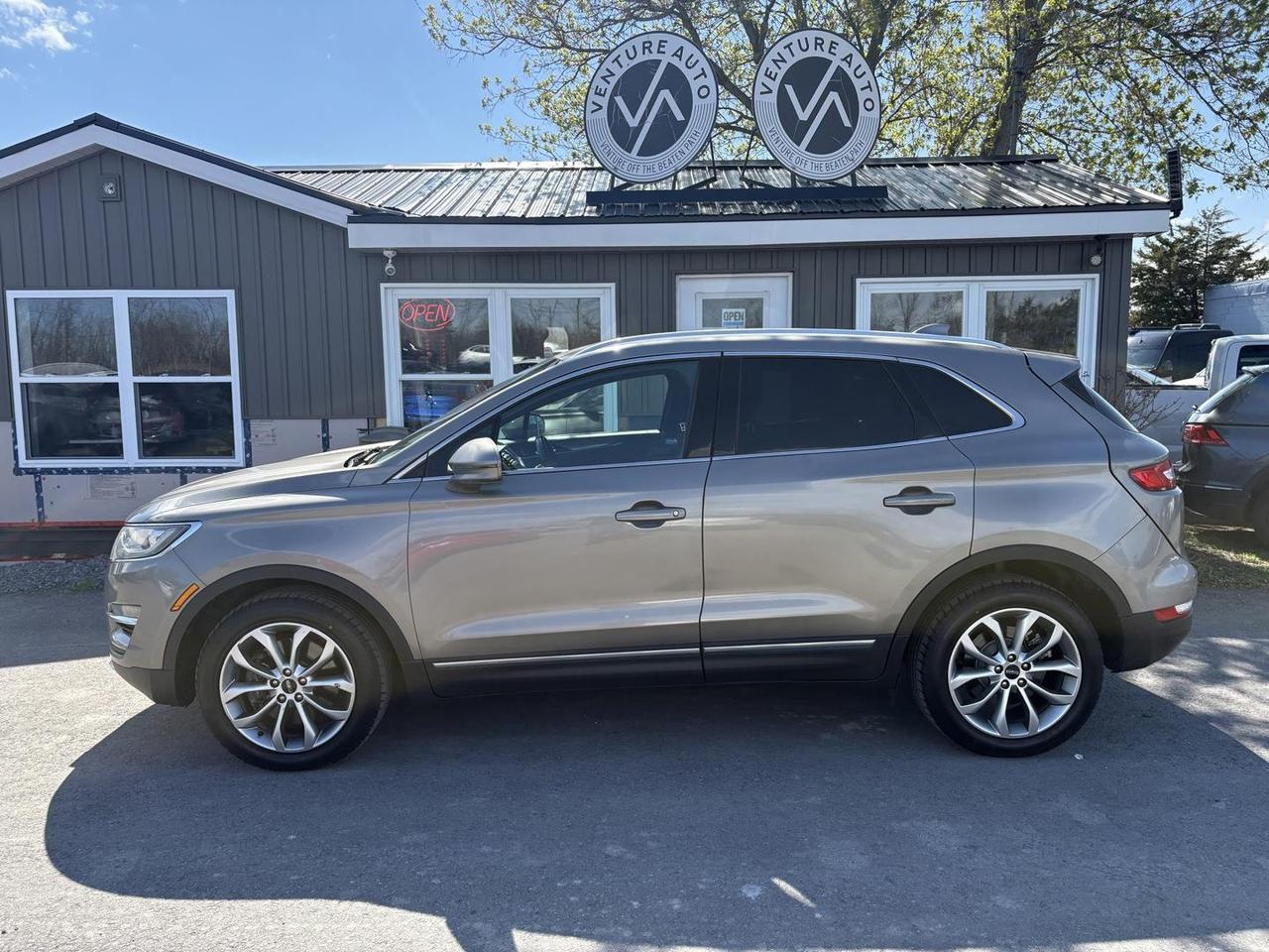 2016 Lincoln MKC Select 4dr All-wheel Drive Photo