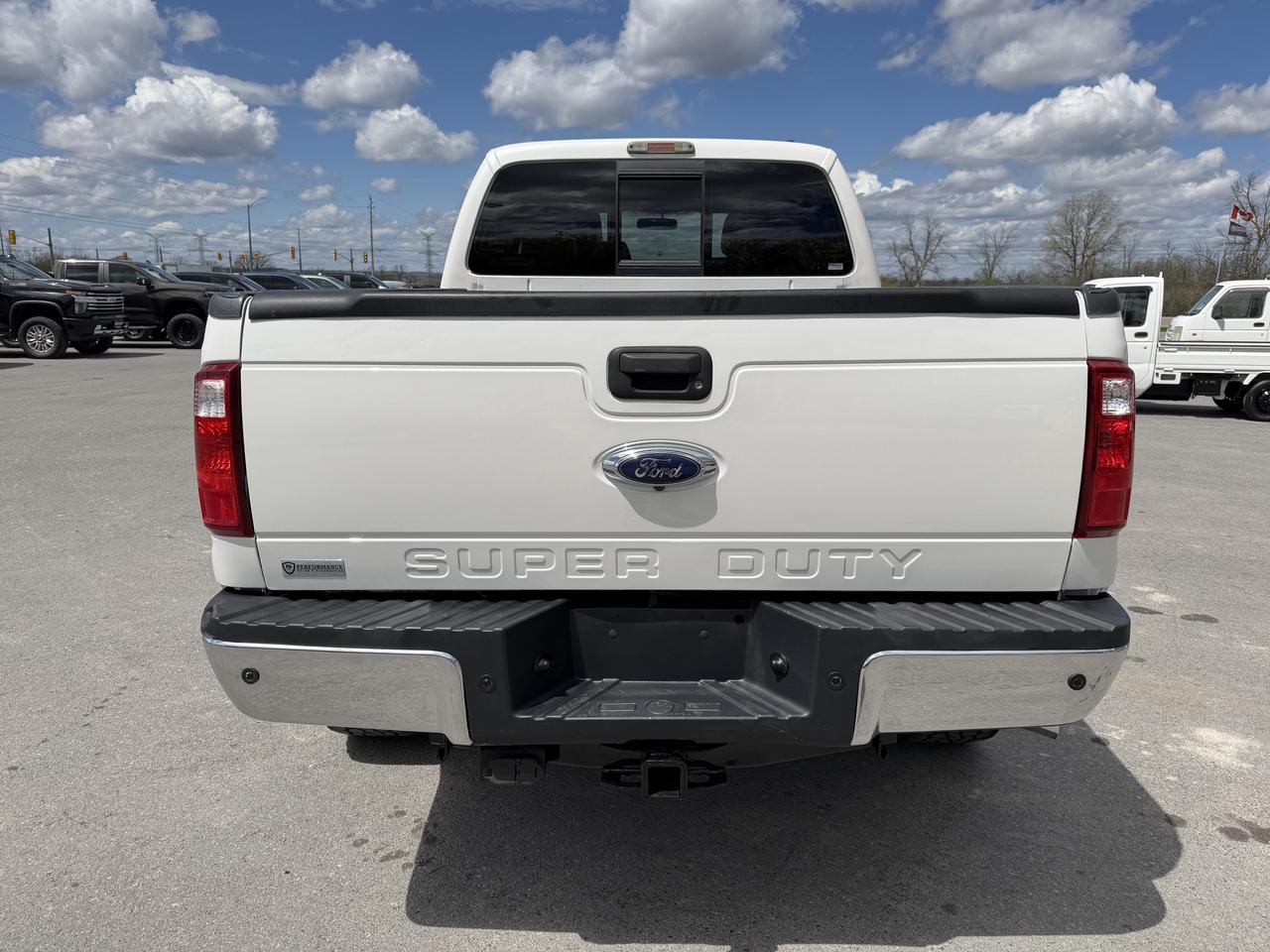 2016 Ford F-250 4WD Crew Cab 156  Lariat Photo