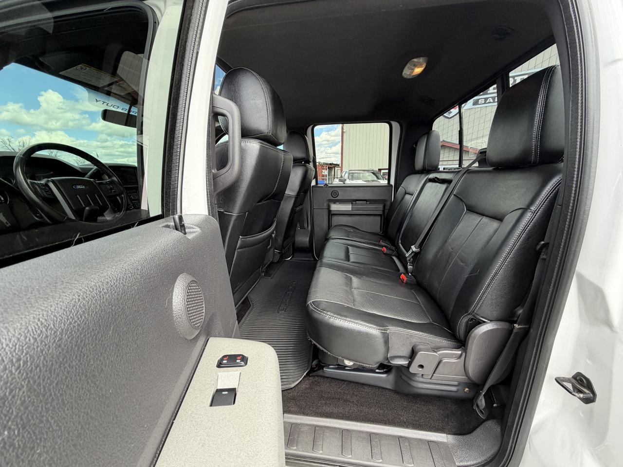 2016 Ford F-250 4WD Crew Cab 156  Lariat Photo