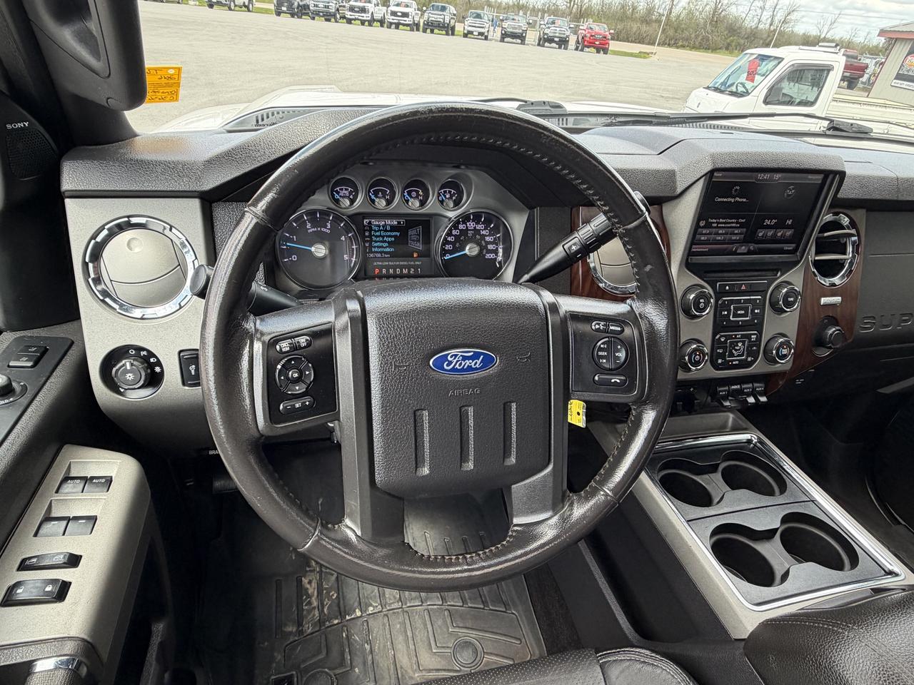 2016 Ford F-250 4WD Crew Cab 156  Lariat Photo