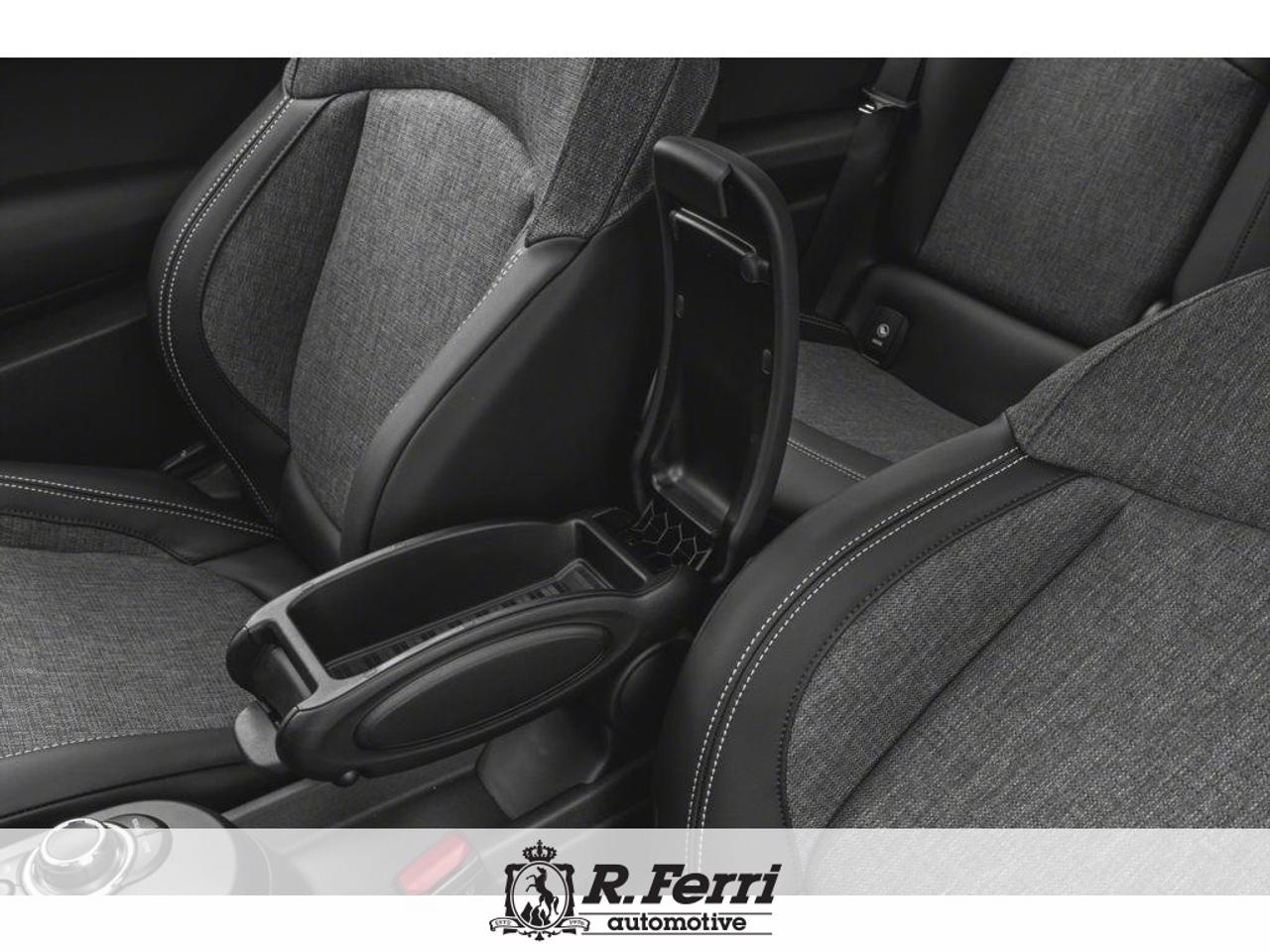 2024 MINI SE 3 Door Cooper Front-Wheel Drive Hatchback Photo