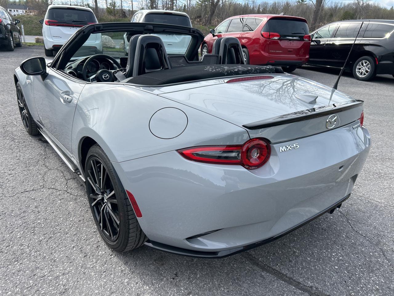 2024 Mazda MX-5 GT Photo