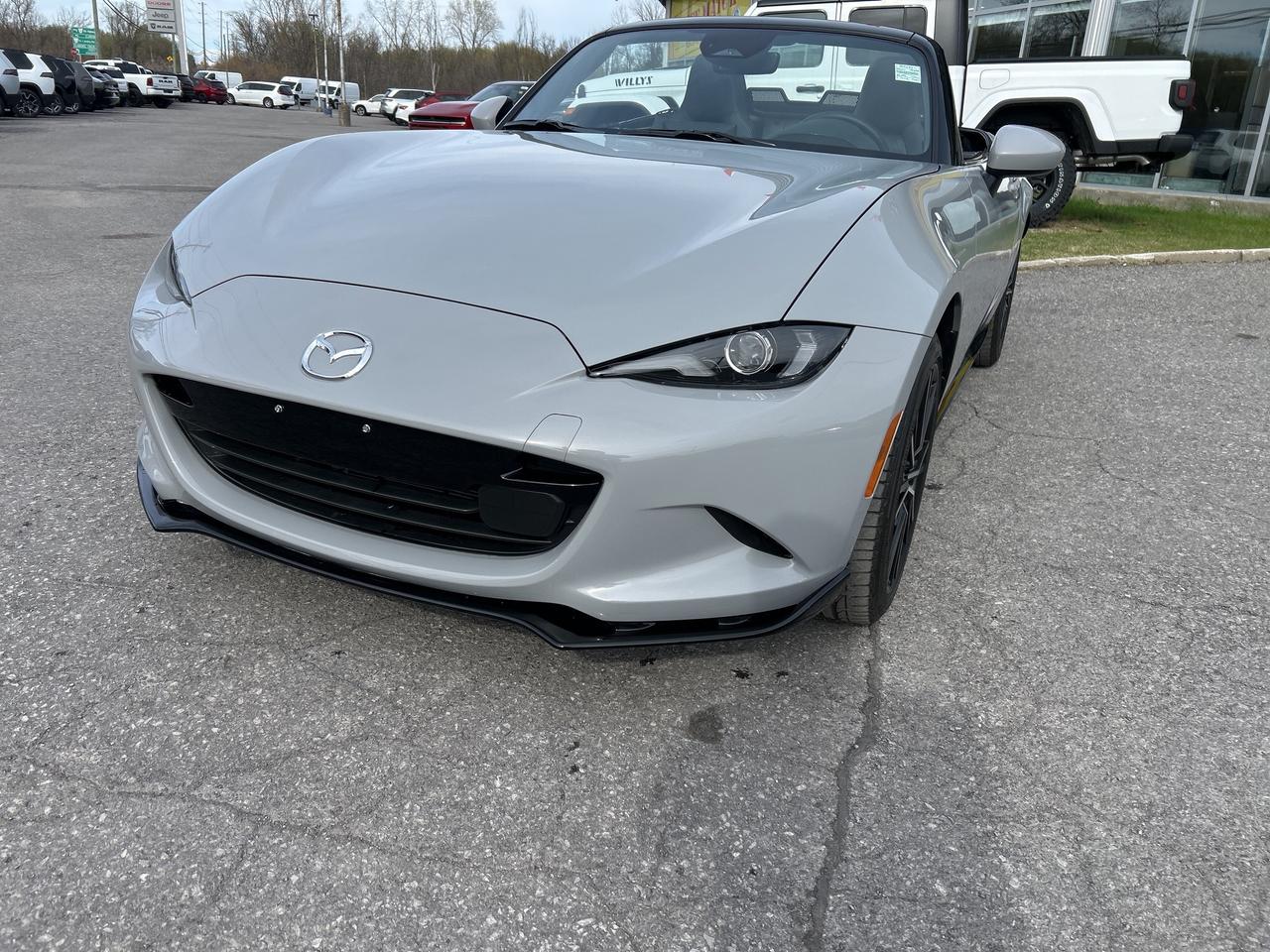 2024 Mazda MX-5 GT Photo0