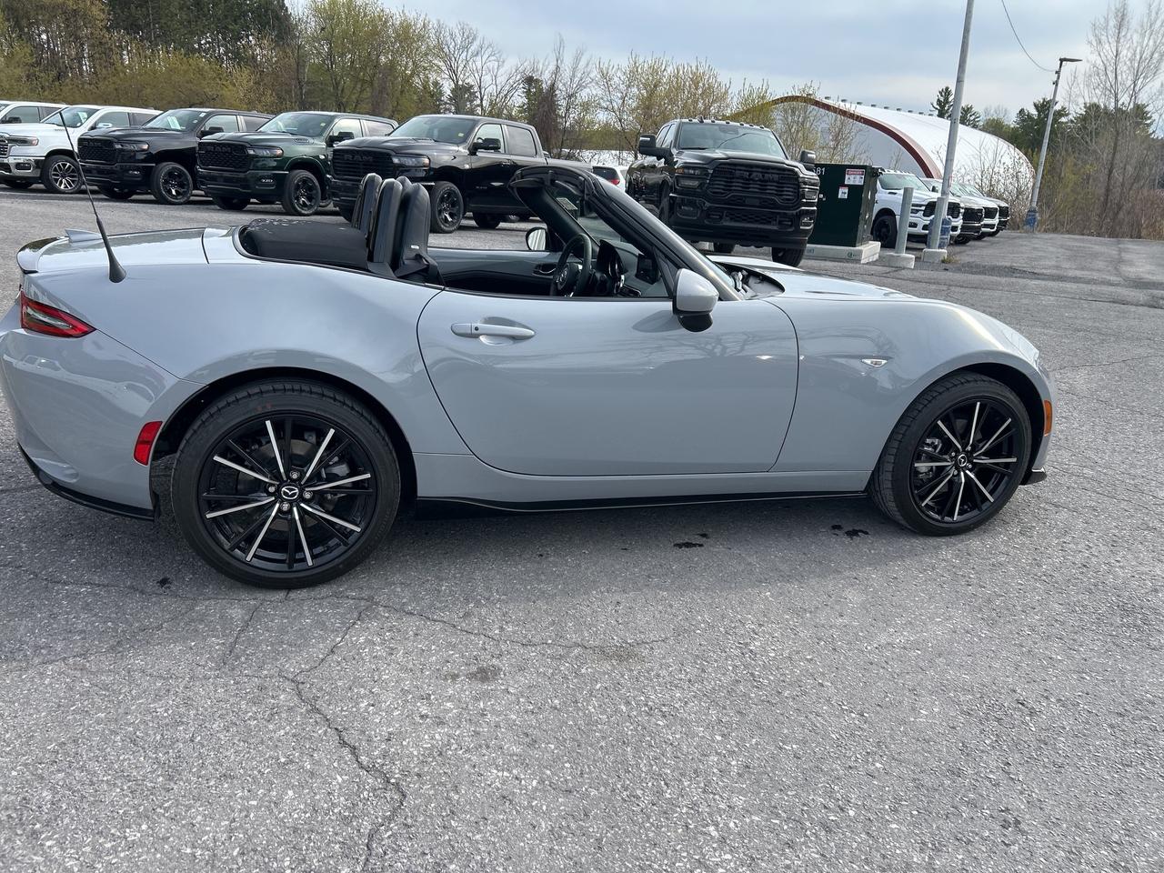 2024 Mazda MX-5 GT Photo