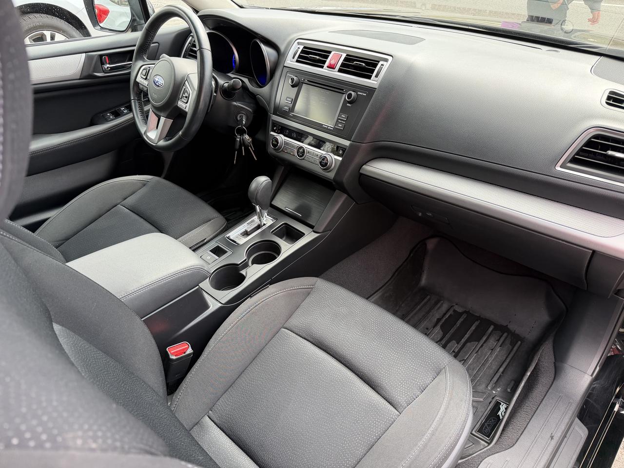2016 Subaru Legacy Premium Photo
