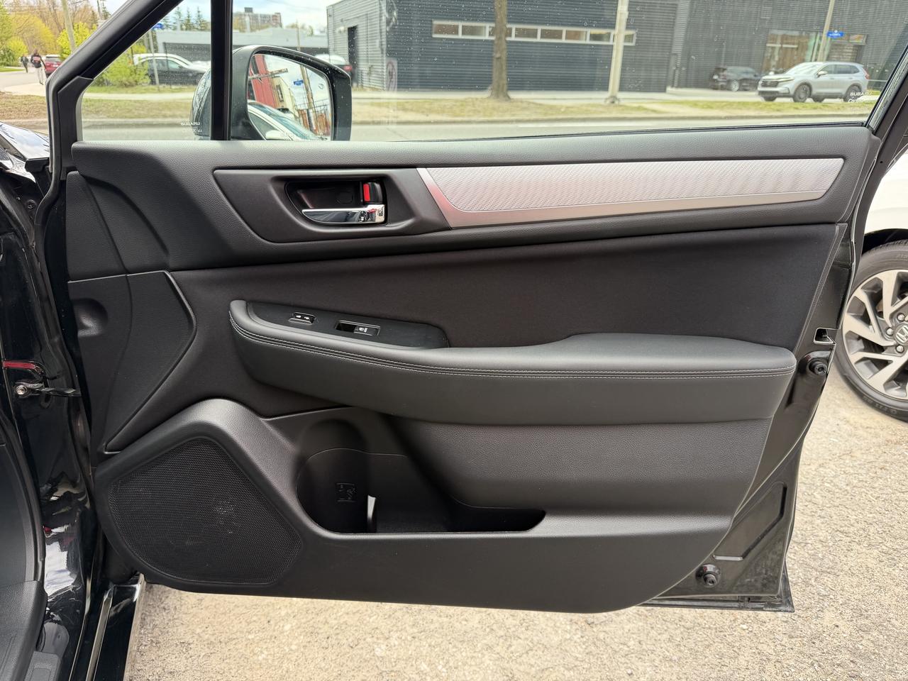 2016 Subaru Legacy Premium Photo