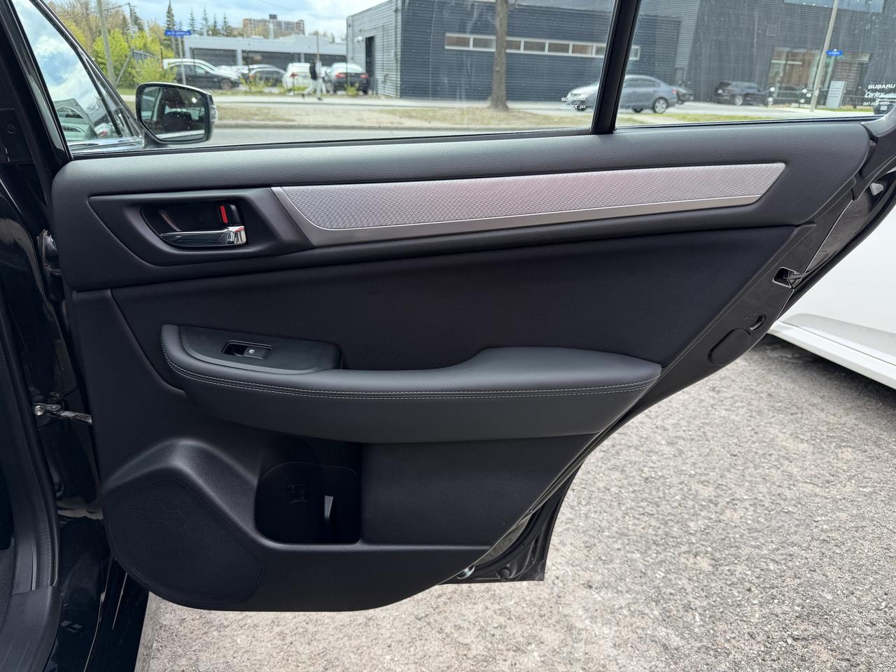 2016 Subaru Legacy Premium Photo