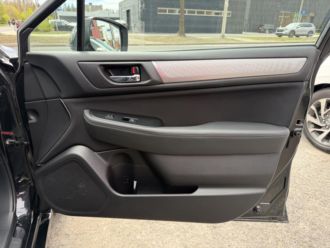 2016 Subaru Legacy Premium Photo