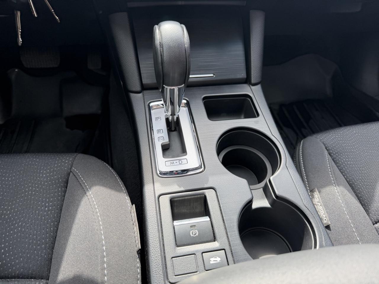 2016 Subaru Legacy Premium Photo