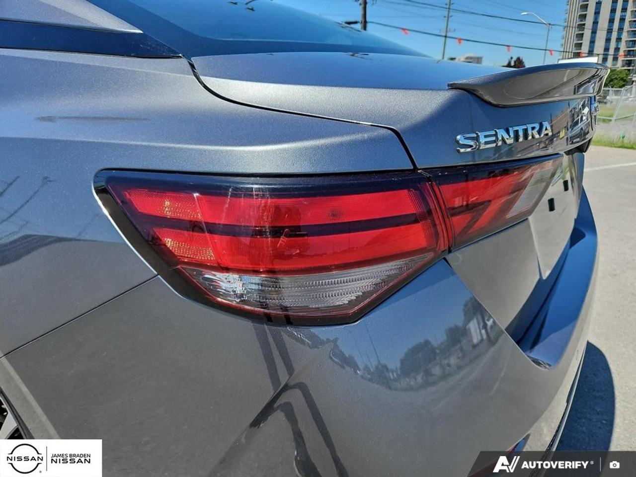 2023 Nissan Sentra SV CVT Photo