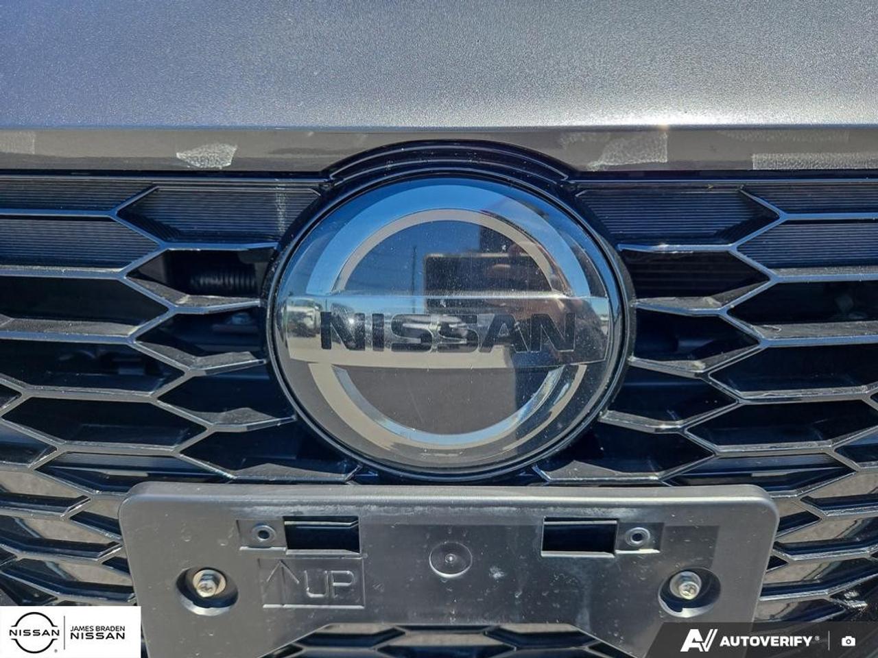 2023 Nissan Sentra SV CVT Photo