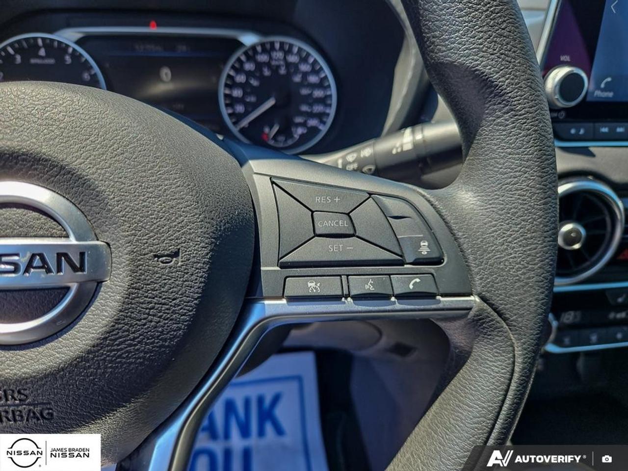 2023 Nissan Sentra SV CVT Photo