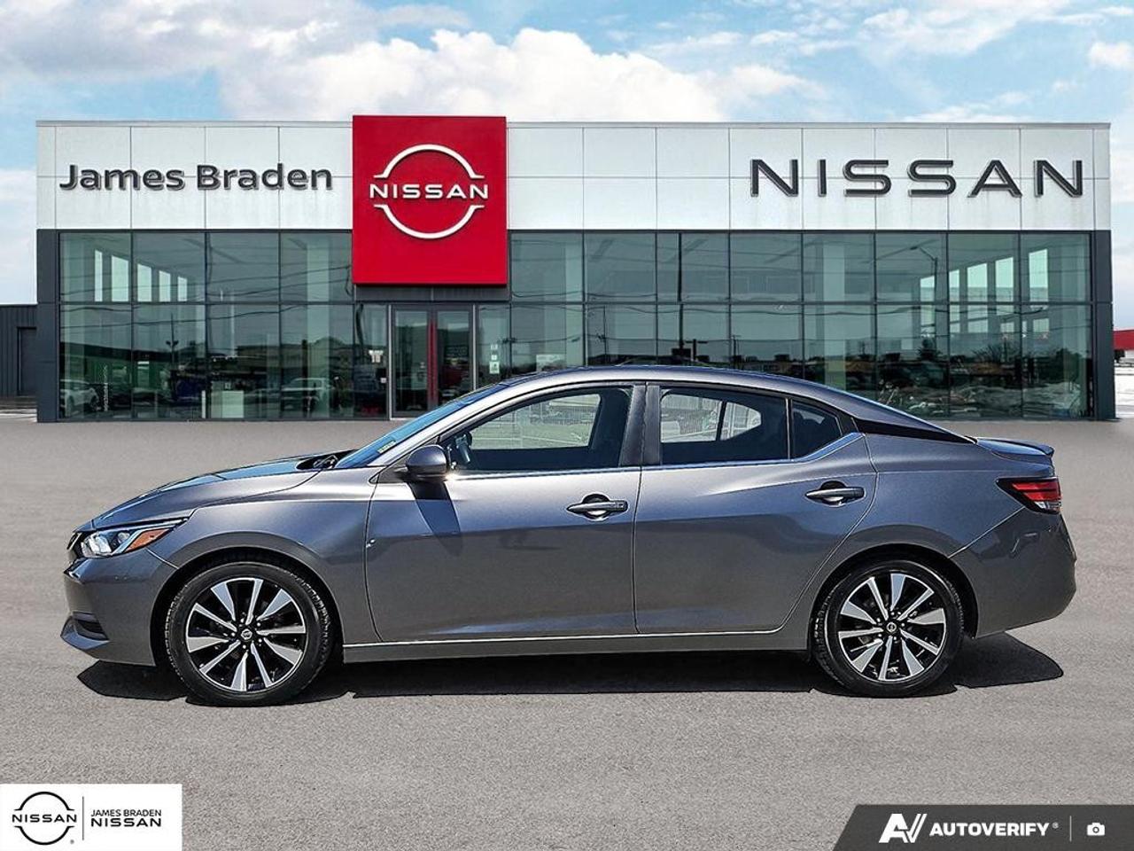 2023 Nissan Sentra SV CVT Photo2
