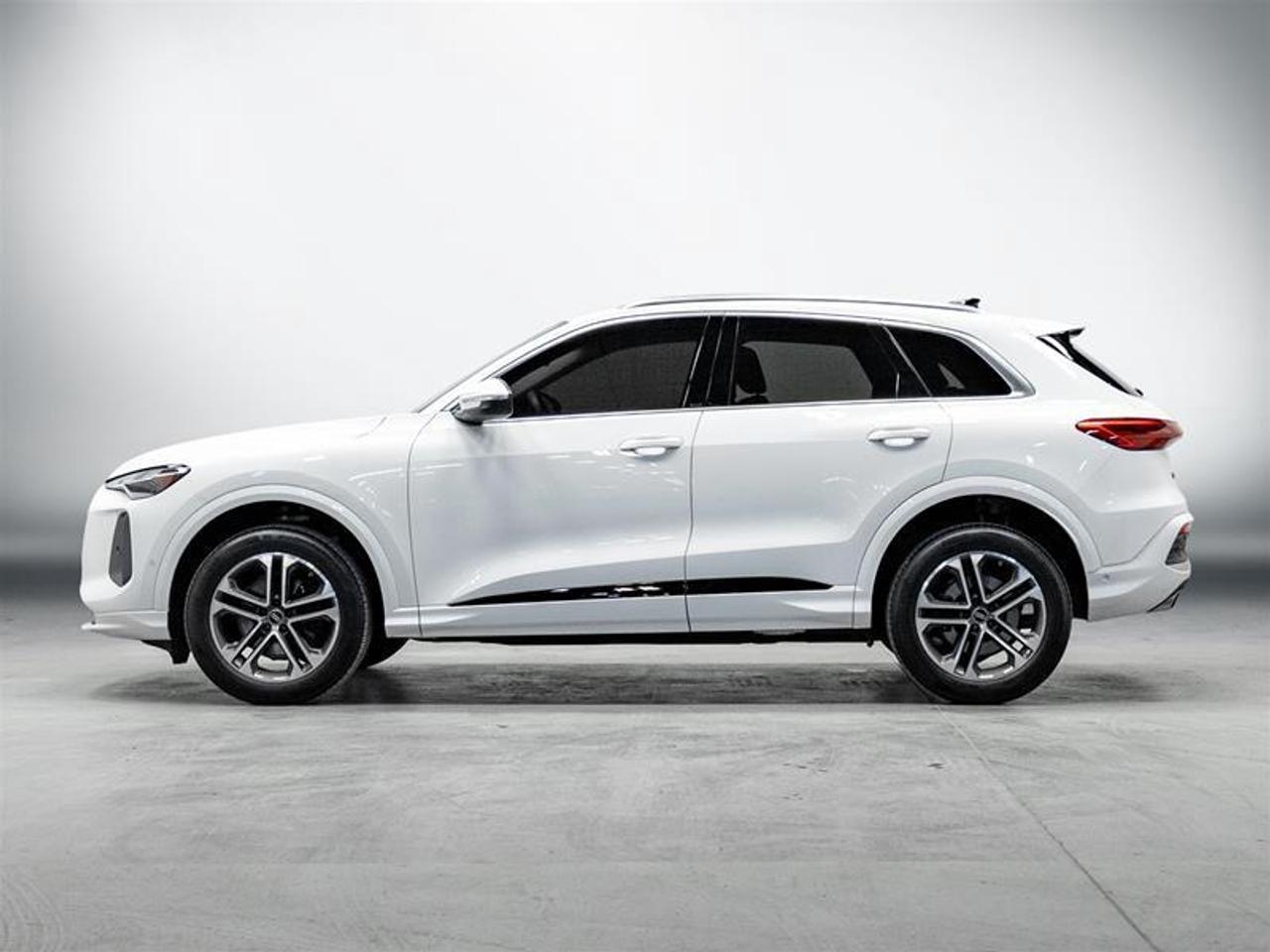 2025 Audi New Q5 2.0T 4dr All-Wheel Drive quattro Sport Utility Photo3