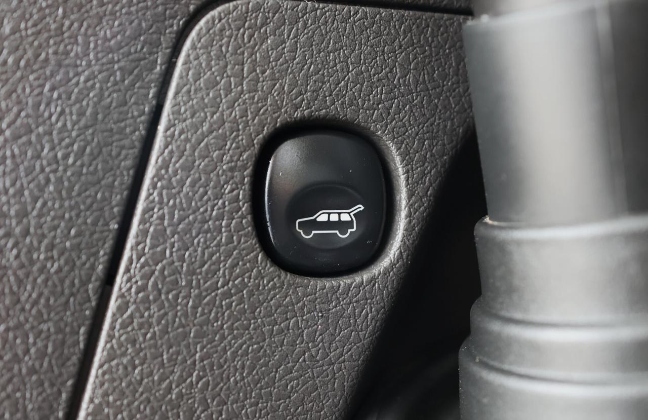 2018 Ford Flex SEL-AWD-7PASS-R STARTER/NAV/B CAM/BLIS/LEATHER/P S Photo