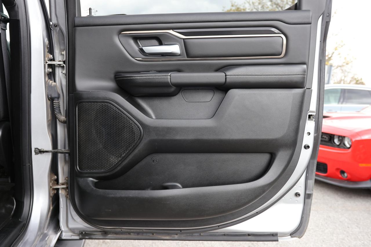 2019 RAM 1500 SPORT-5.7L HEMI-4WD-CREWCAB/R STARTER/BCAM/P SENSO Photo