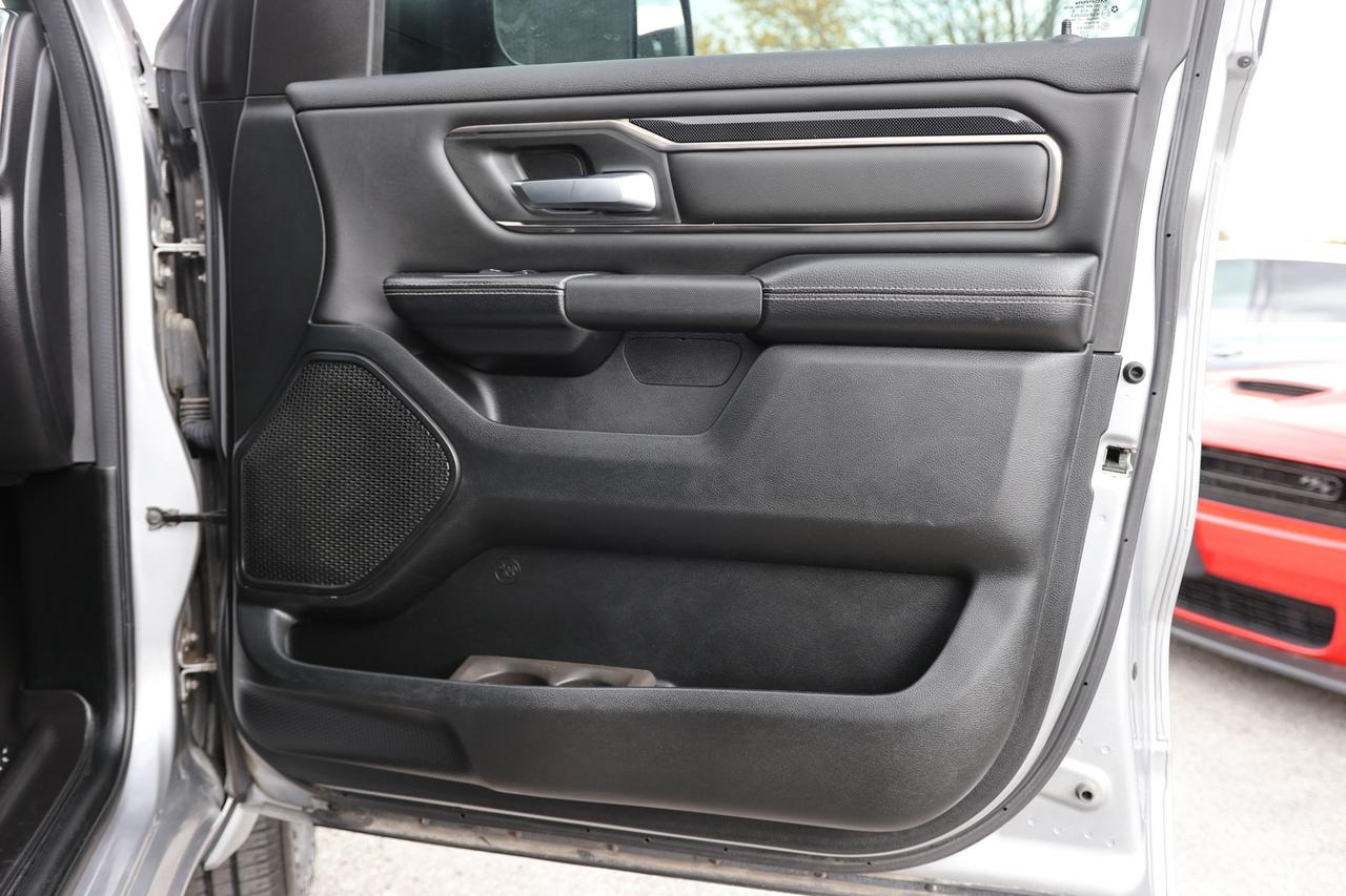 2019 RAM 1500 SPORT-5.7L HEMI-4WD-CREWCAB/R STARTER/BCAM/P SENSO Photo