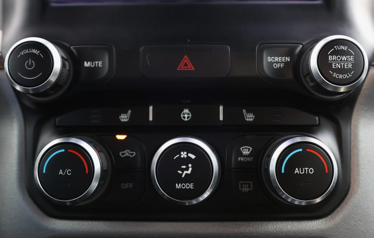 2019 RAM 1500 SPORT-5.7L HEMI-4WD-CREWCAB/R STARTER/BCAM/P SENSO Photo
