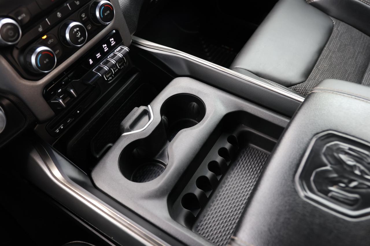 2019 RAM 1500 SPORT-5.7L HEMI-4WD-CREWCAB/R STARTER/BCAM/P SENSO Photo