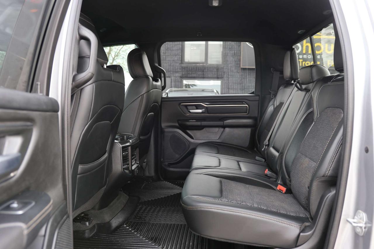 2019 RAM 1500 SPORT-5.7L HEMI-4WD-CREWCAB/R STARTER/BCAM/P SENSORS/LEATHER/P SEAT/H SEATS&STEERING/KEYLESS/CARPLAY Photo