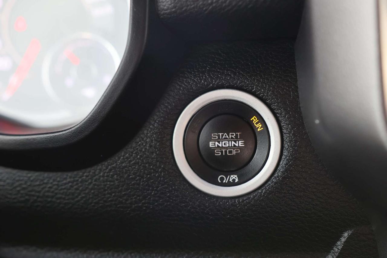 2019 RAM 1500 SPORT-5.7L HEMI-4WD-CREWCAB/R STARTER/BCAM/P SENSORS/LEATHER/P SEAT/H SEATS&STEERING/KEYLESS/CARPLAY Photo