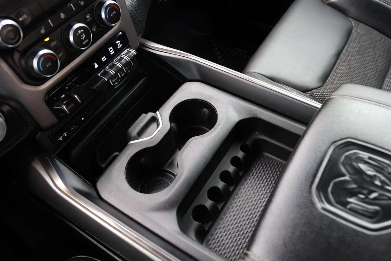 2019 RAM 1500 SPORT-5.7L HEMI-4WD-CREWCAB/R STARTER/BCAM/P SENSORS/LEATHER/P SEAT/H SEATS&STEERING/KEYLESS/CARPLAY Photo