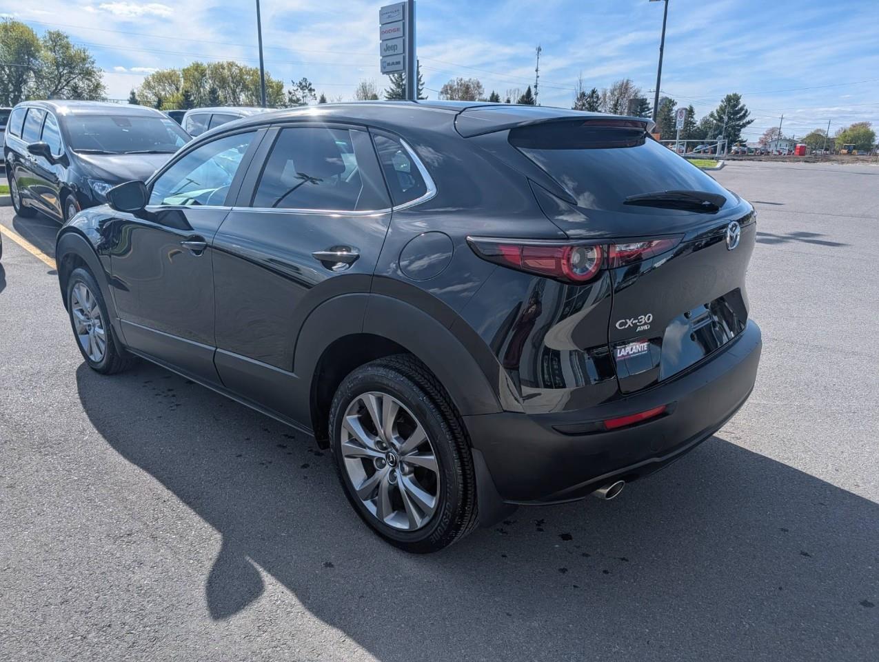 2024 Mazda CX-30 GS Mazda Warranty / No accidents Photo
