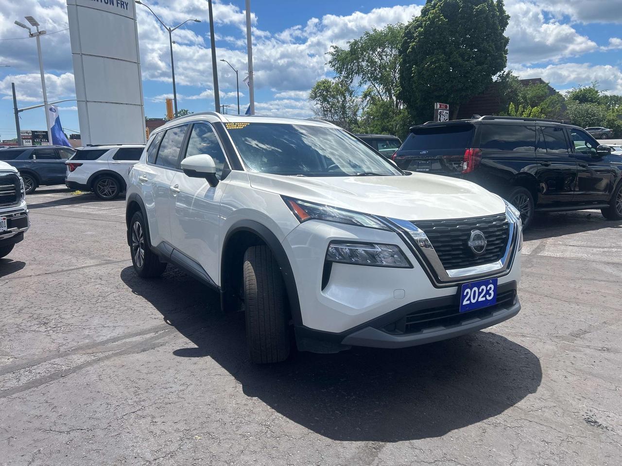 2023 Nissan Rogue SV MIDNIGHT EDITION 2.0L PANO ROOF HEATED SEAT/WHL Photo
