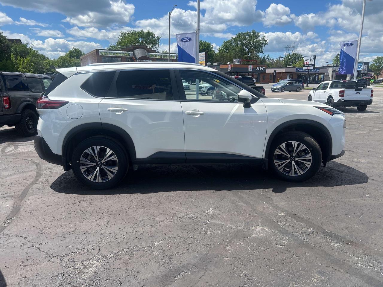 2023 Nissan Rogue SV MIDNIGHT EDITION 2.0L PANO ROOF HEATED SEAT/WHL Photo