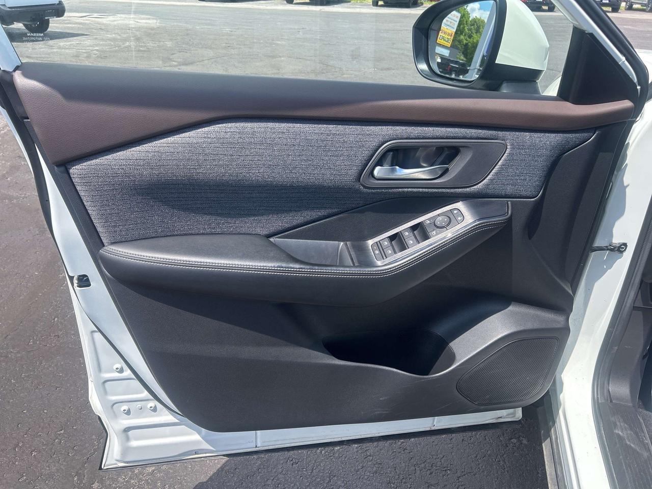 2023 Nissan Rogue SV MIDNIGHT EDITION 2.0L PANO ROOF HEATED SEAT/WHL Photo