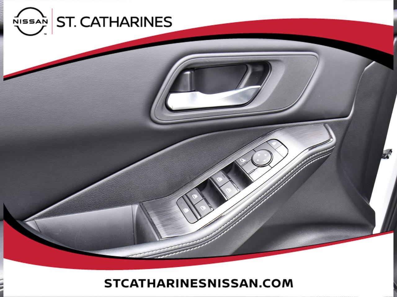 2026 Nissan Rogue SV MOONROOF Photo