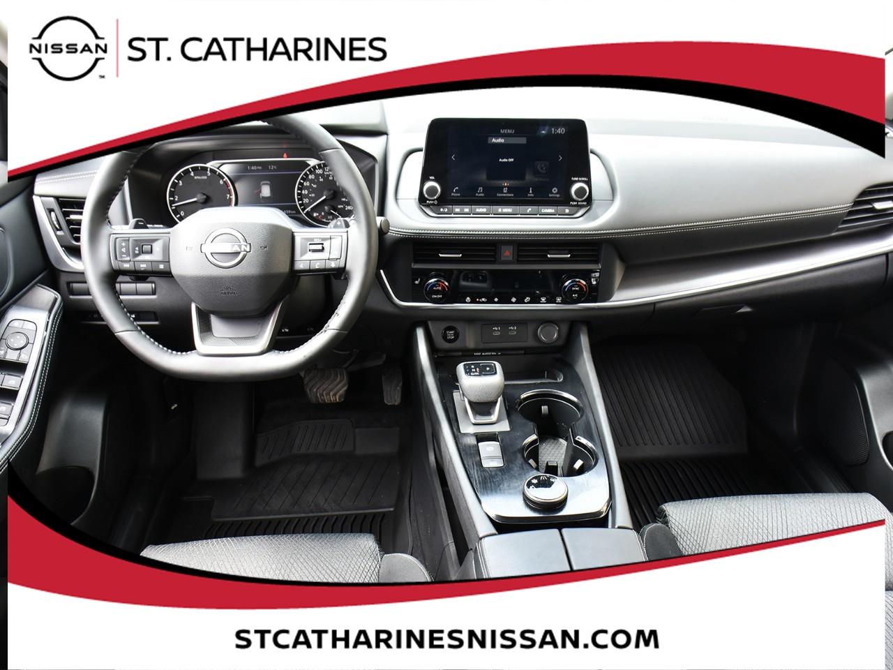 2026 Nissan Rogue SV MOONROOF Photo