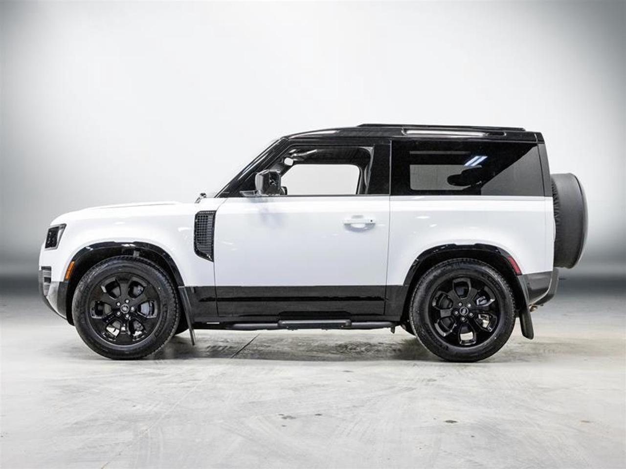 2025 Land Rover Defender P400 X-Dynamic SE 2dr All-Wheel Drive 90 Photo3