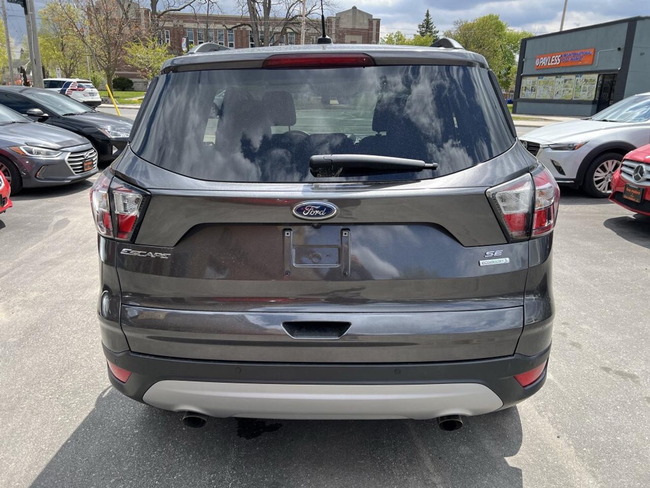 2017 Ford Escape SE 4dr Front-wheel Drive Automatic Photo4