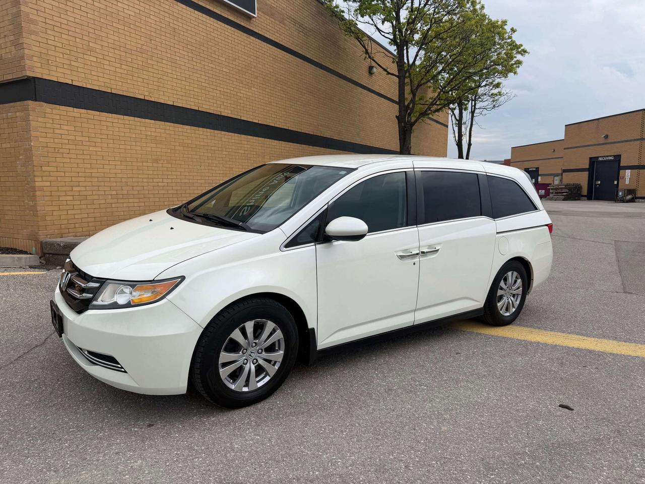 2014 Honda Odyssey EX DVD WINTER TIRES ON RIMS CERTIFIED 169,000KM Photo0