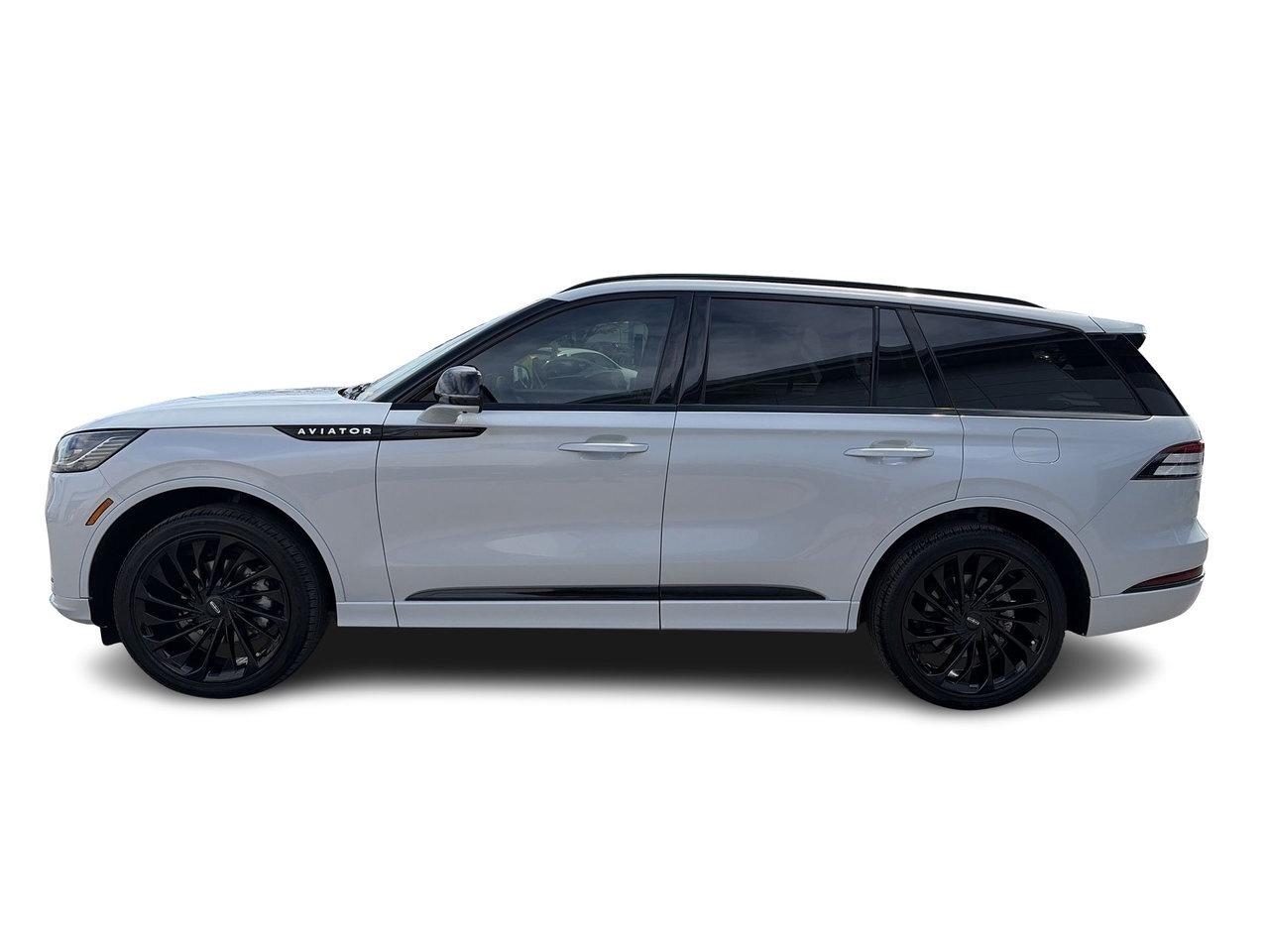 2025 Lincoln Aviator Reserve 201A Luxury Package Jet Appearance Package Photo