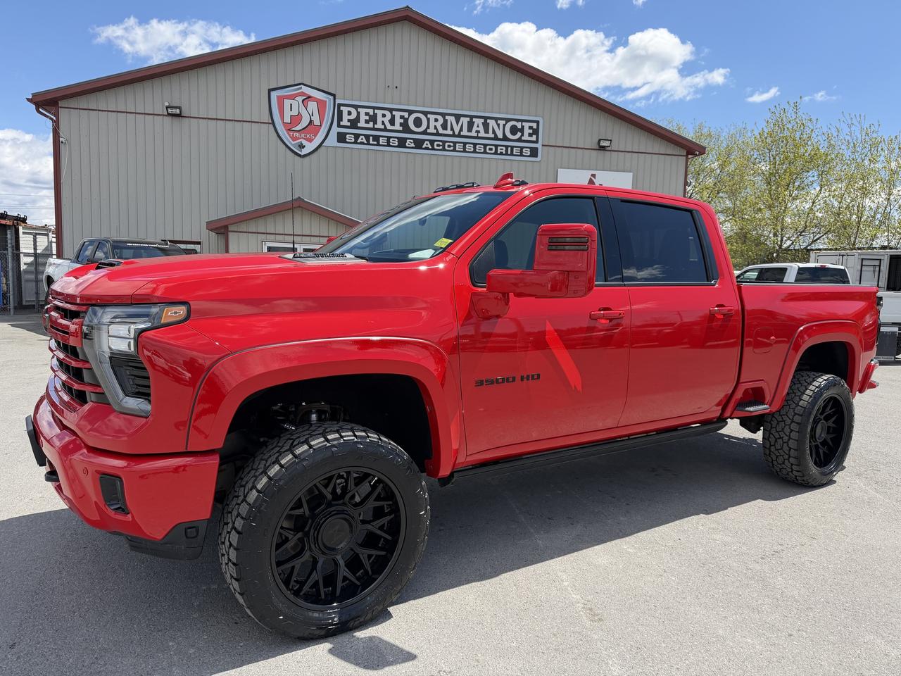 2024 Chevrolet Silverado 3500HD LTZ LIFT/WHEEL/TIRE PKG!! Photo2