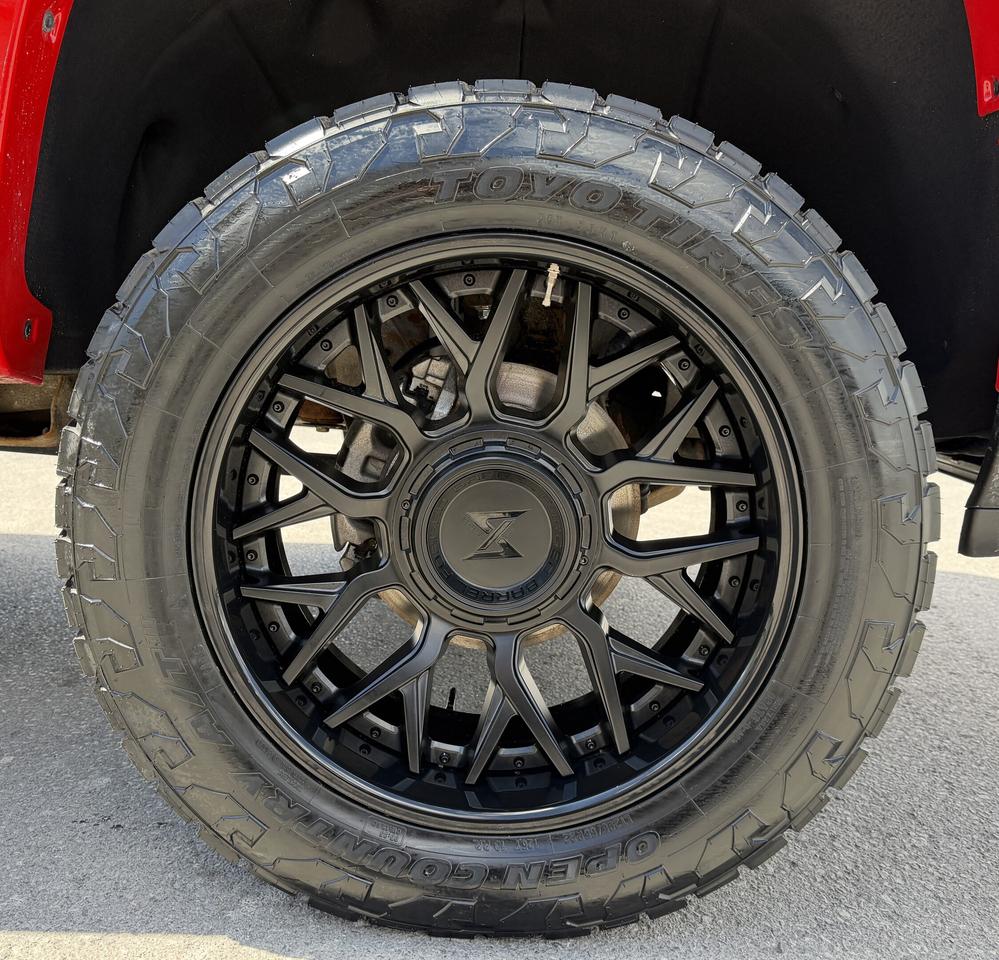 2024 Chevrolet Silverado 3500HD LTZ LIFT/WHEEL/TIRE PKG!! Photo