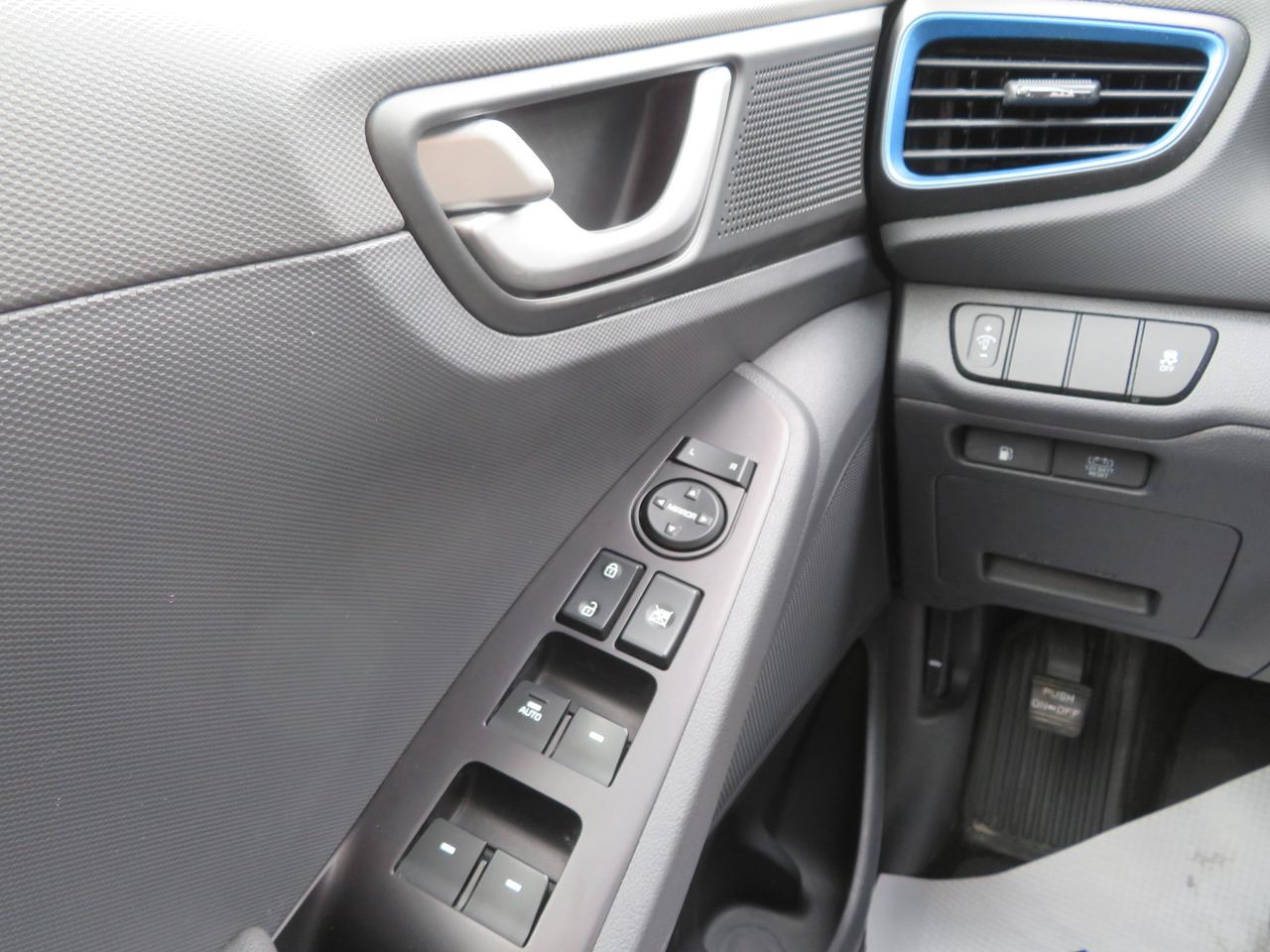 2019 Hyundai IONIQ Essential Hatchback Photo