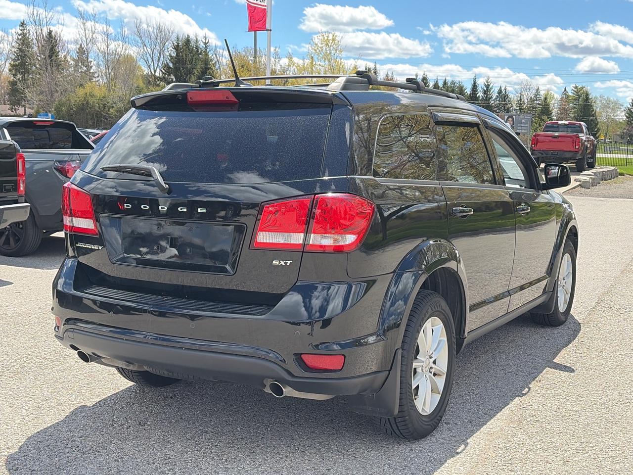 2017 Dodge Journey SXT V6 FWD   Nav.   Sunroof   DVD   Remote Start Photo