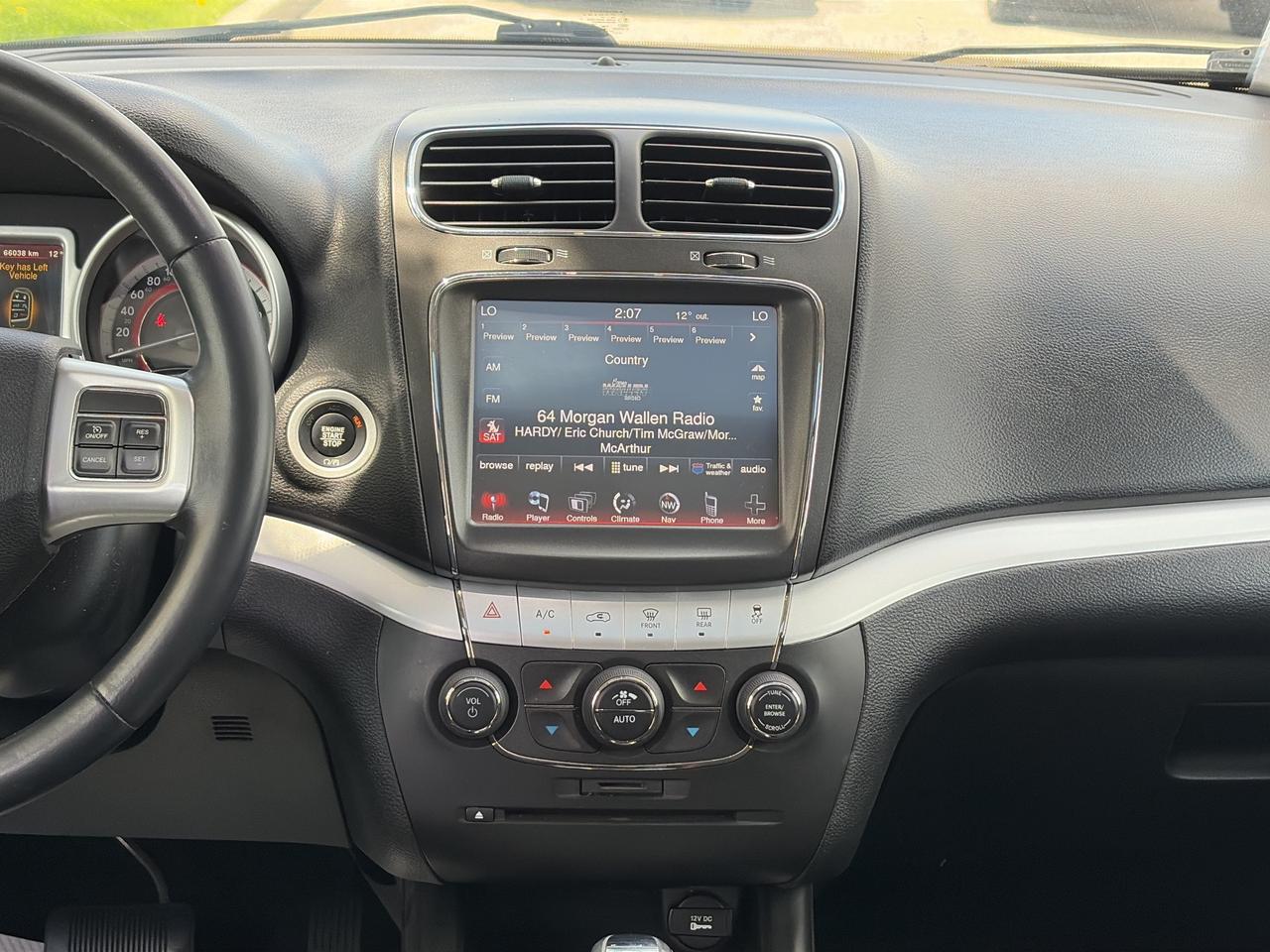 2017 Dodge Journey SXT V6 FWD   Nav.   Sunroof   DVD   Remote Start Photo