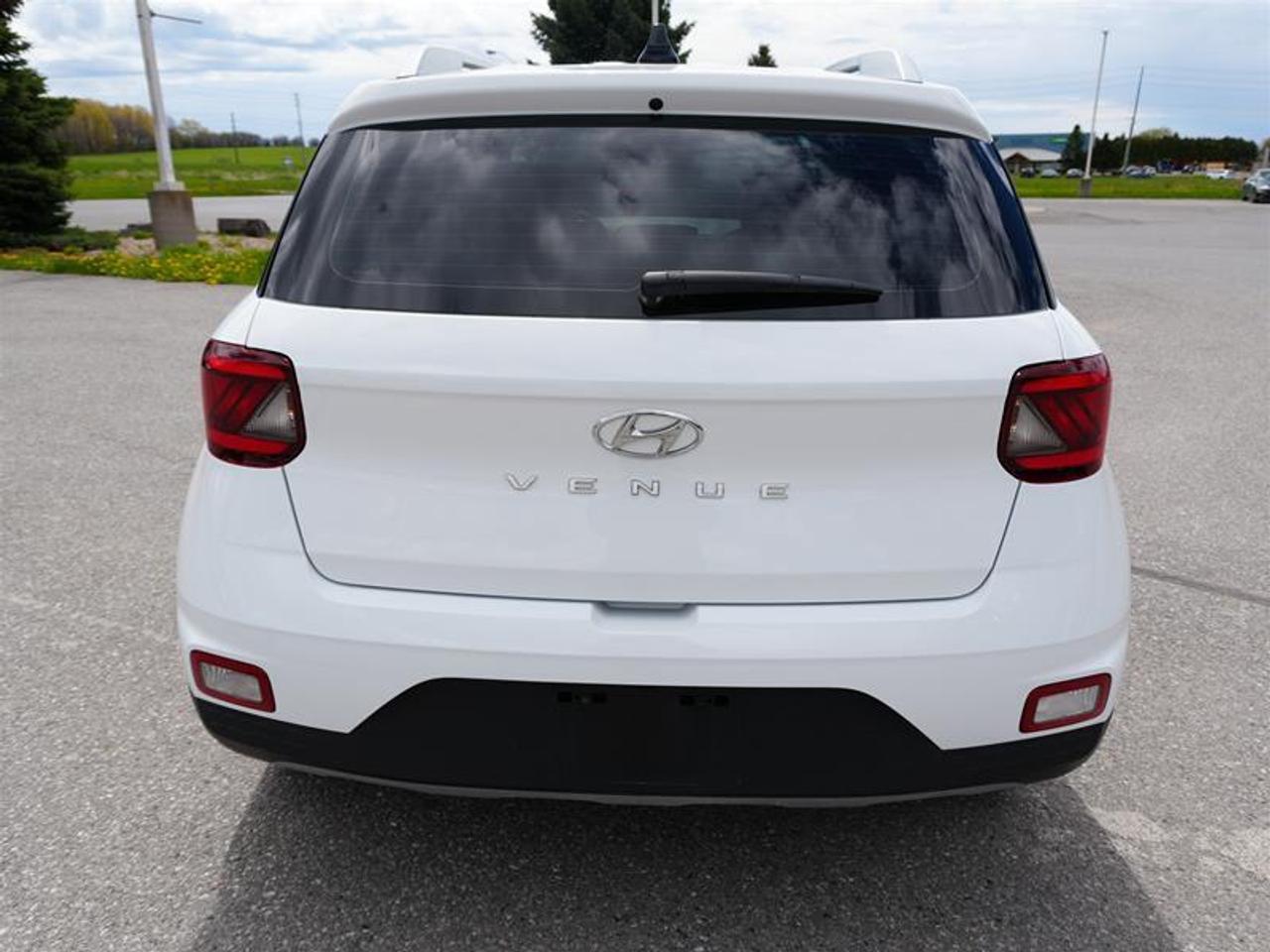 2022 Hyundai Venue  Photo