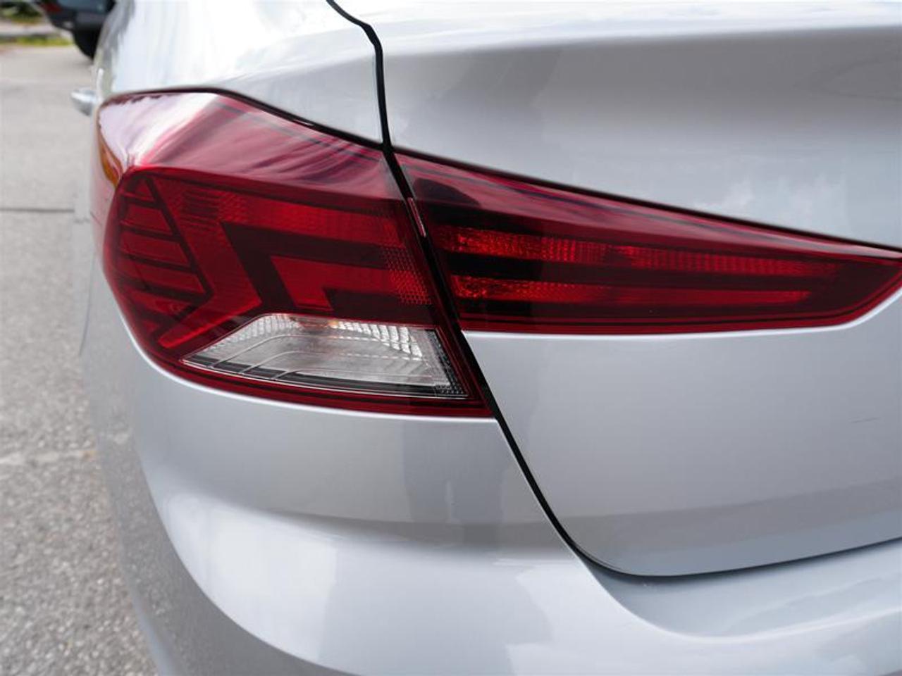 2020 Hyundai Elantra Preferred w-Sun & Safety Package IVT Photo