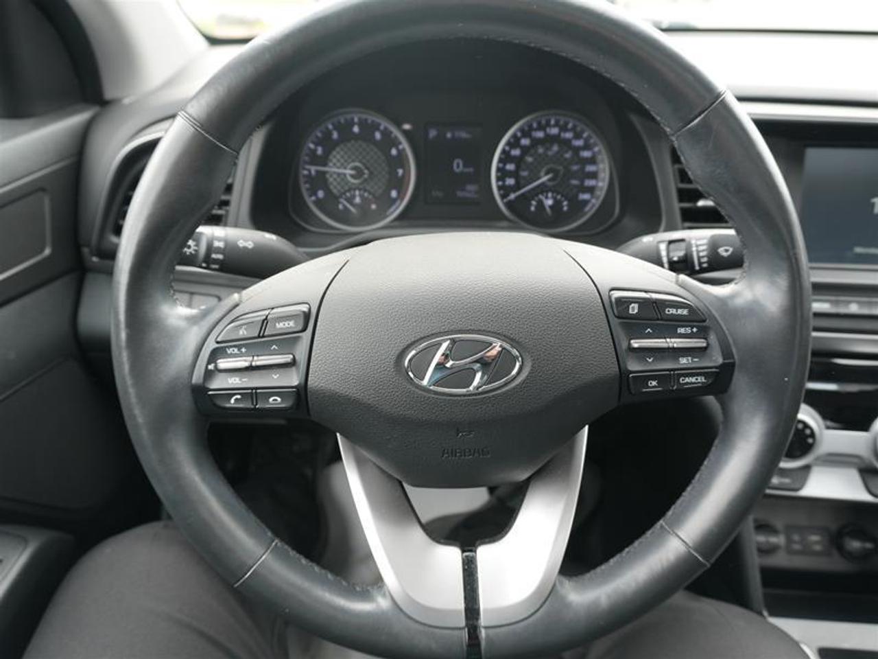 2020 Hyundai Elantra Preferred w-Sun & Safety Package IVT Photo