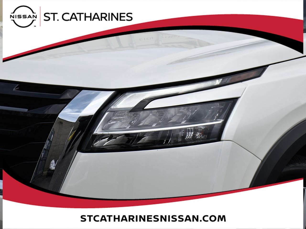 2024 Nissan Pathfinder Platinum Photo