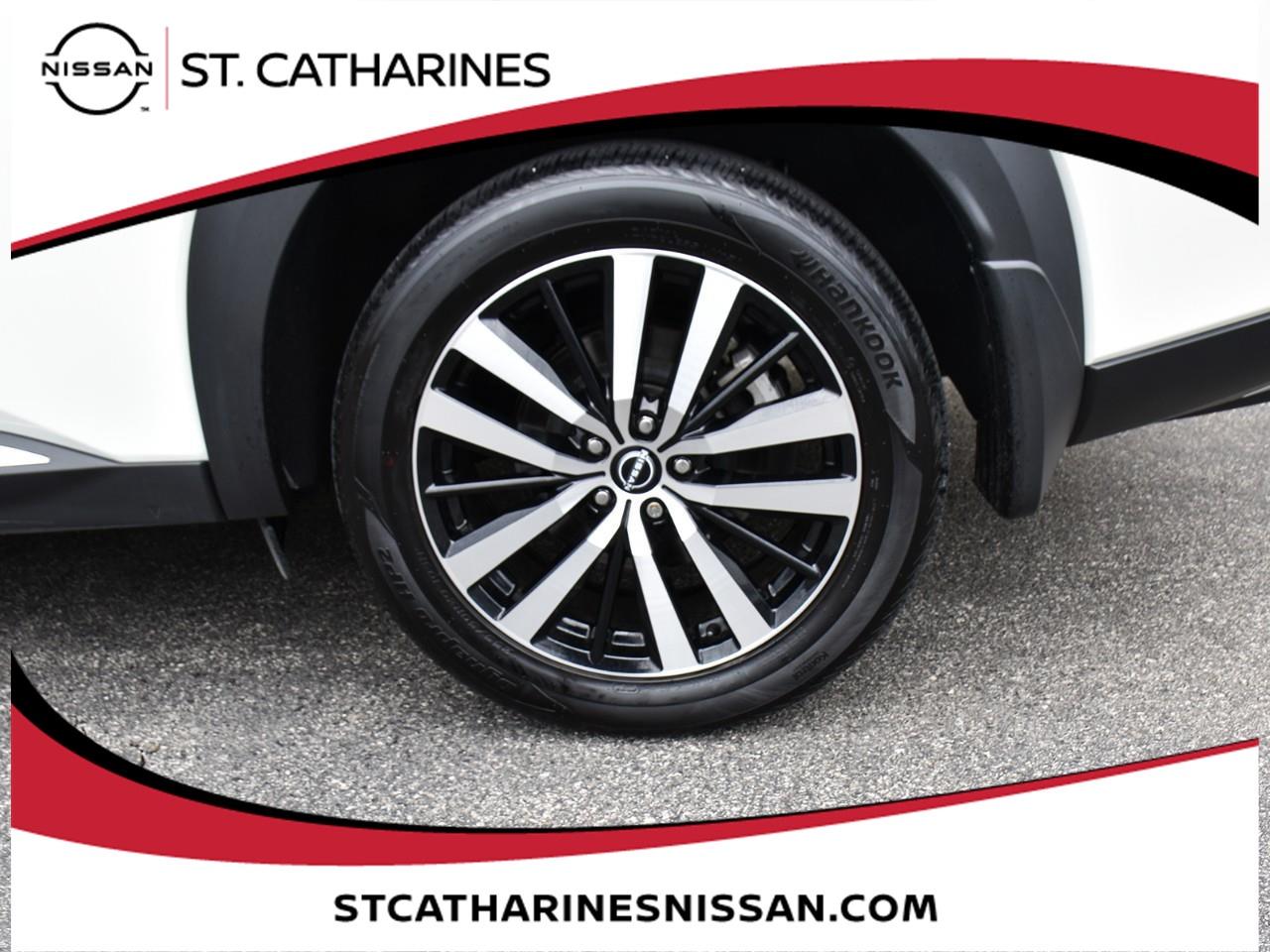 2024 Nissan Pathfinder Platinum Photo