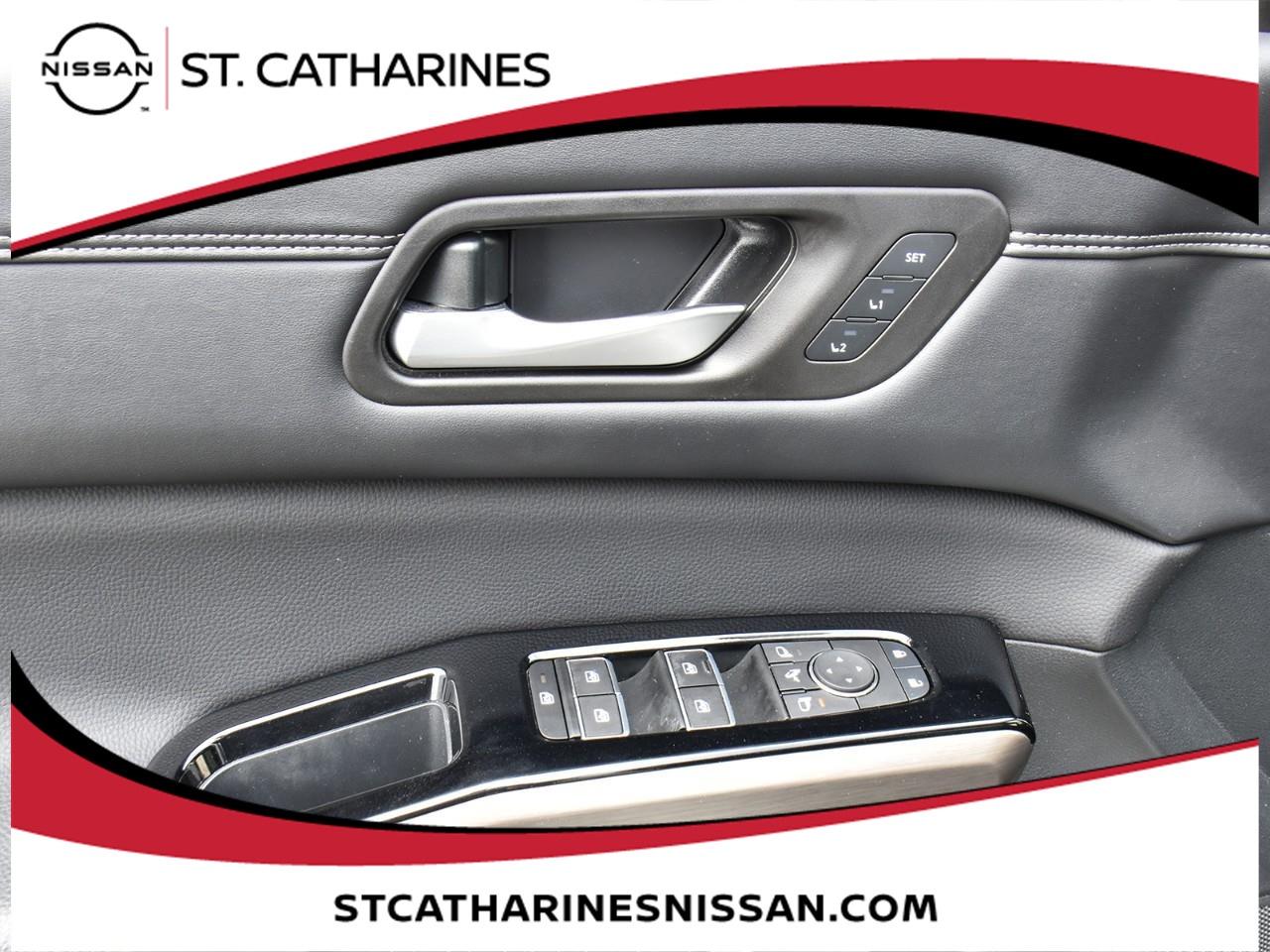 2024 Nissan Pathfinder Platinum Photo